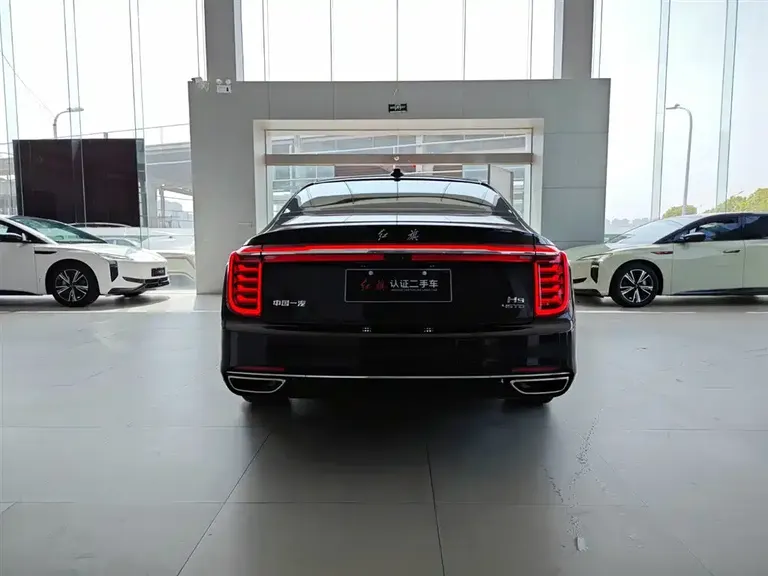 Hongqi H9 2.0 T Connected Flagship