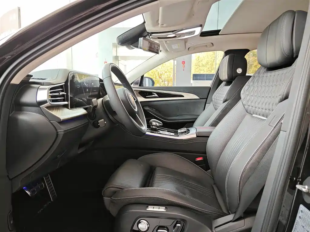 Hongqi H9 2.0 T Connected Flagship
