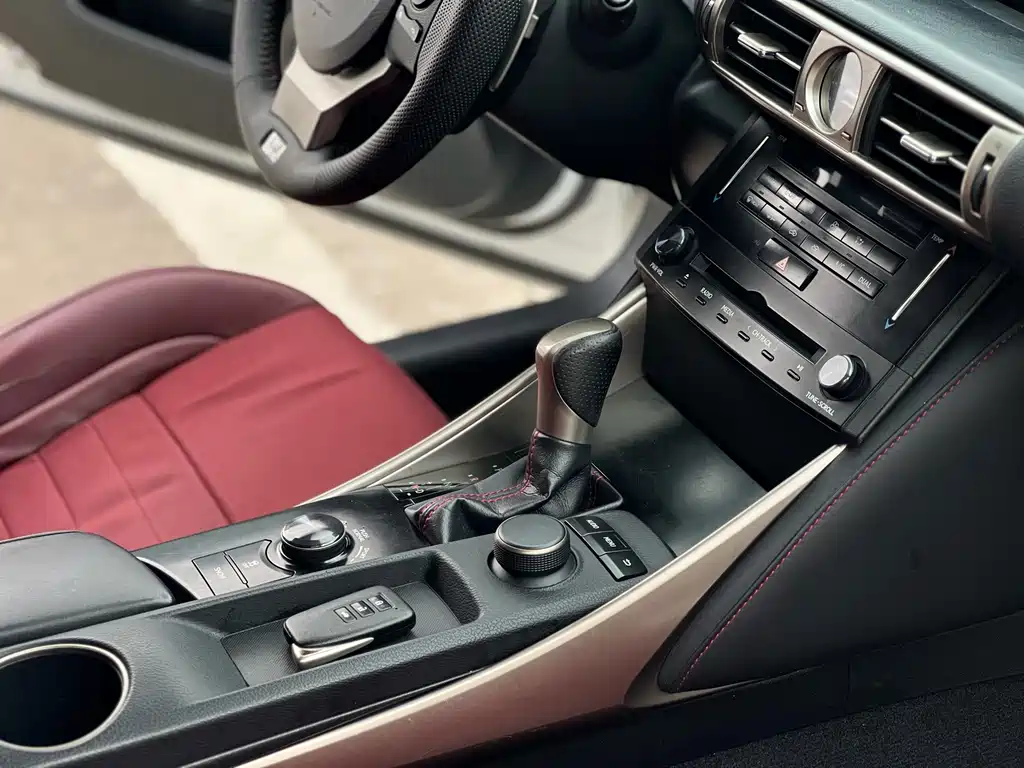 Lexus IS 250 F SPORT