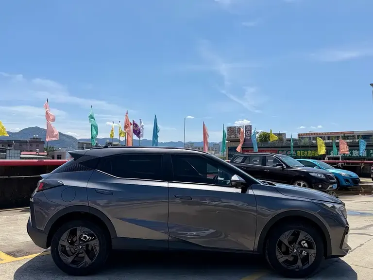 GAC Trumpchi GS3 传祺GS3 2024款 影速 270 T 劲智MAX