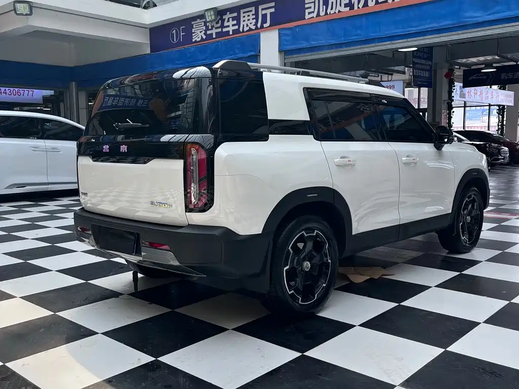 BAIC BJ30 1.5 T Magic Core Electric Drive Advanced