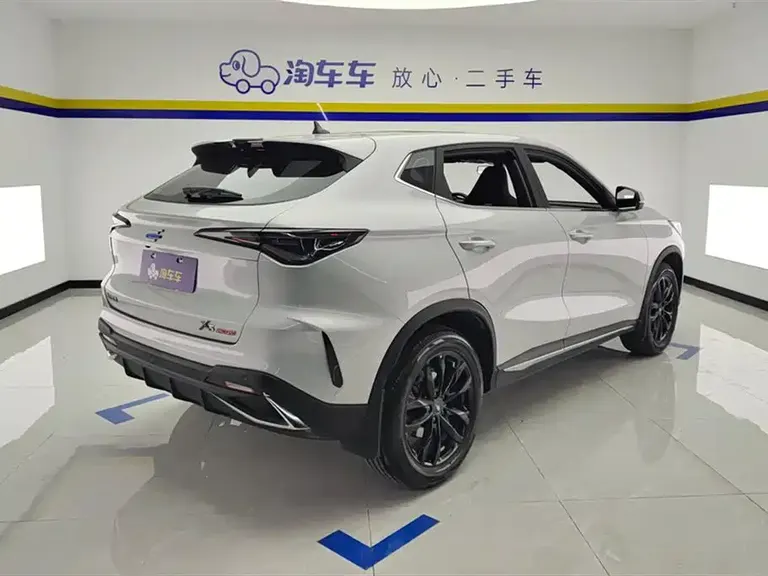 Changan Oshan X5 PLUS 1.5 T DCT Pioneer