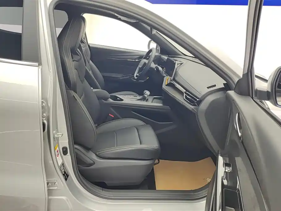 Changan Oshan X5 PLUS 1.5 T DCT Pioneer