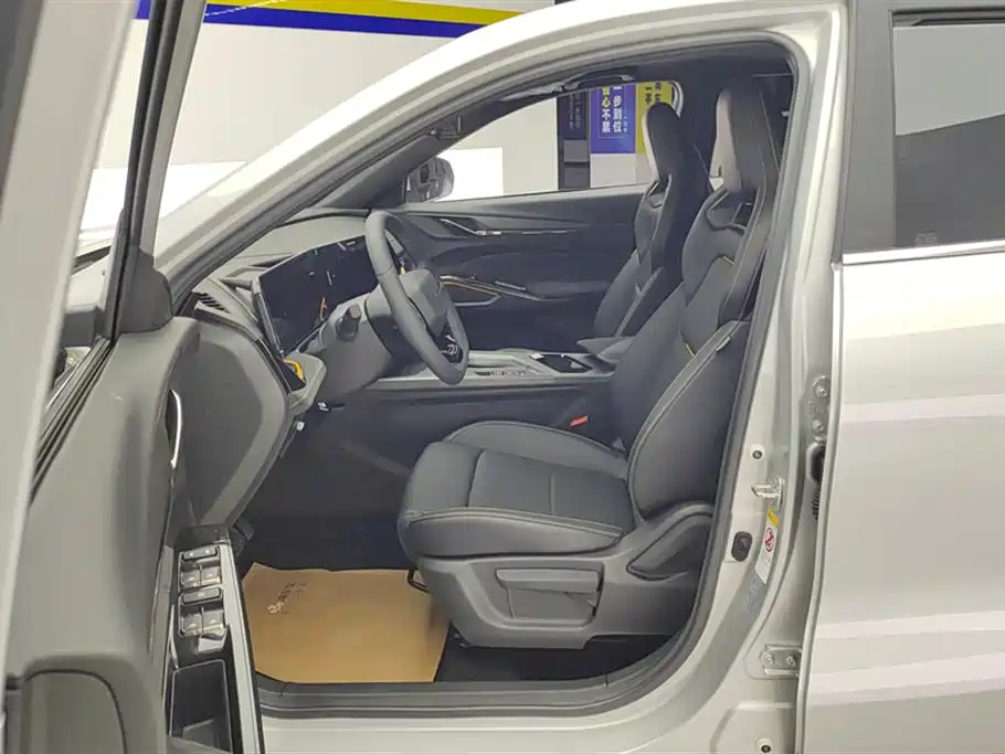 Changan Oshan X5 PLUS 1.5 T DCT Pioneer
