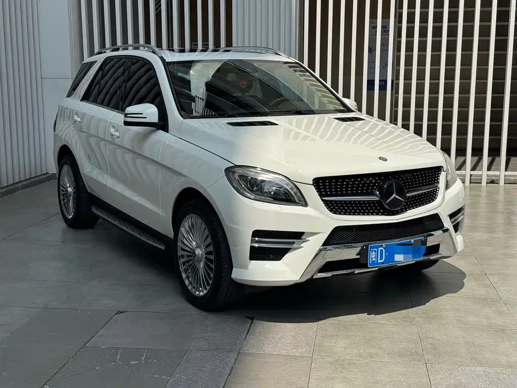 Mercedes-Benz M-Class ML 320 4 MATIC