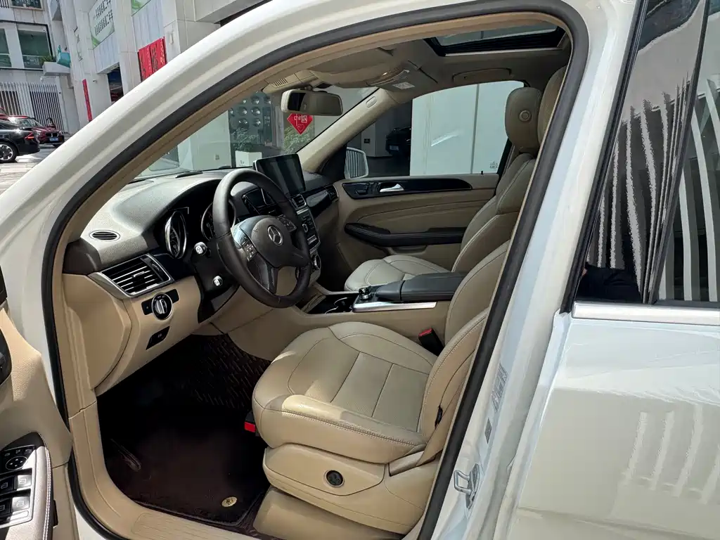Mercedes-Benz M-Class ML 320 4 MATIC