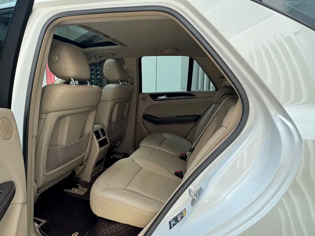 Mercedes-Benz M-Class ML 320 4 MATIC