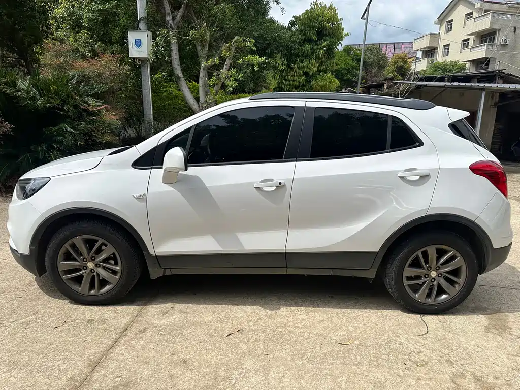 Encore 18 T Auto 2 WD Urban Leading