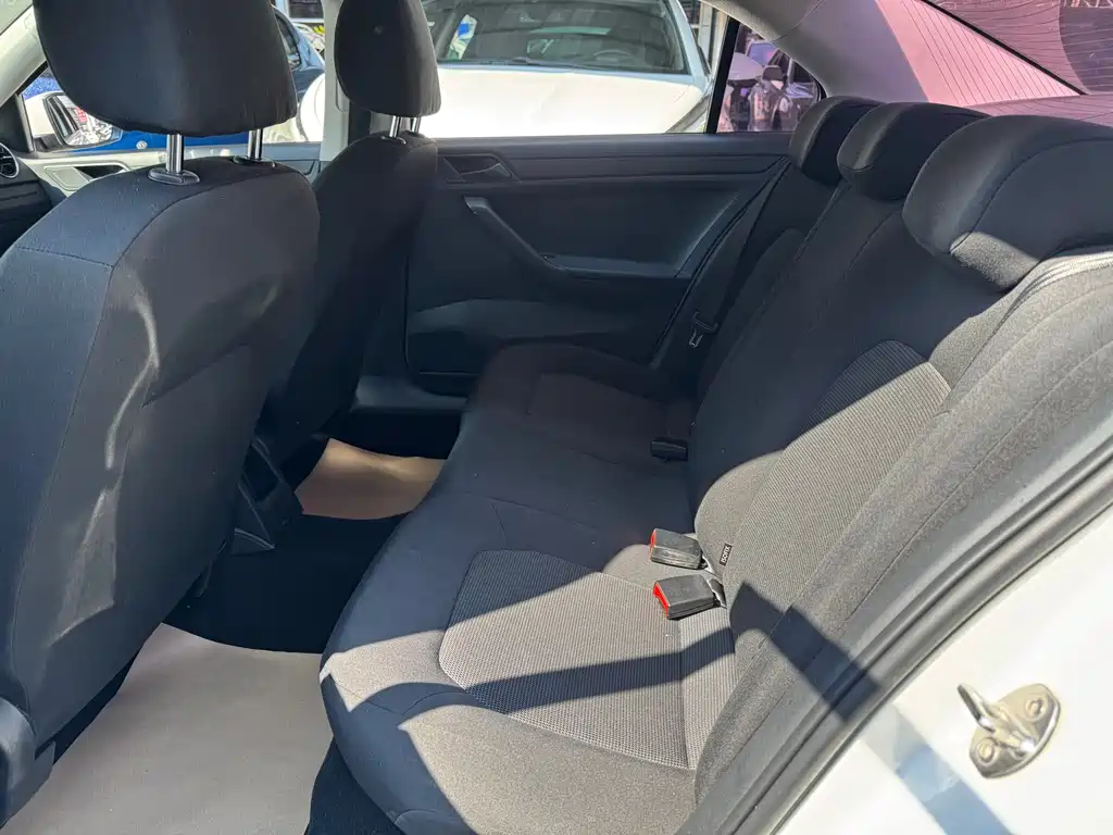 Jetta 1.5 L Auto Fashion