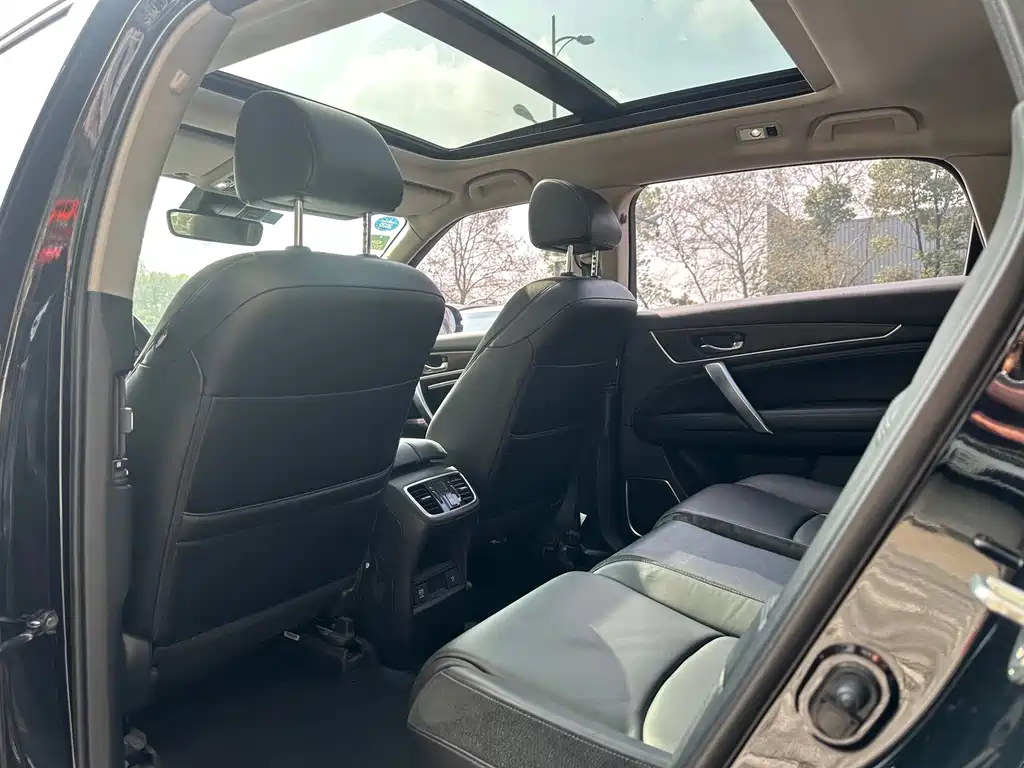 Avancier 370 TURBO 2 WD Luxury