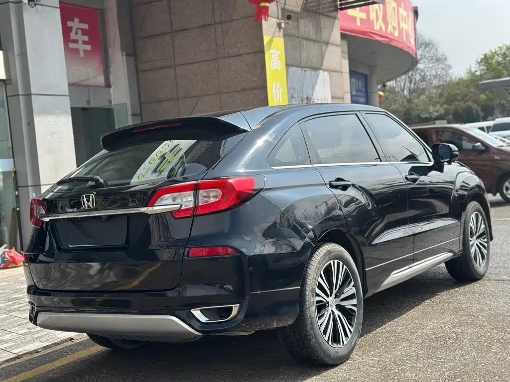 Avancier 370 TURBO 2 WD Luxury
