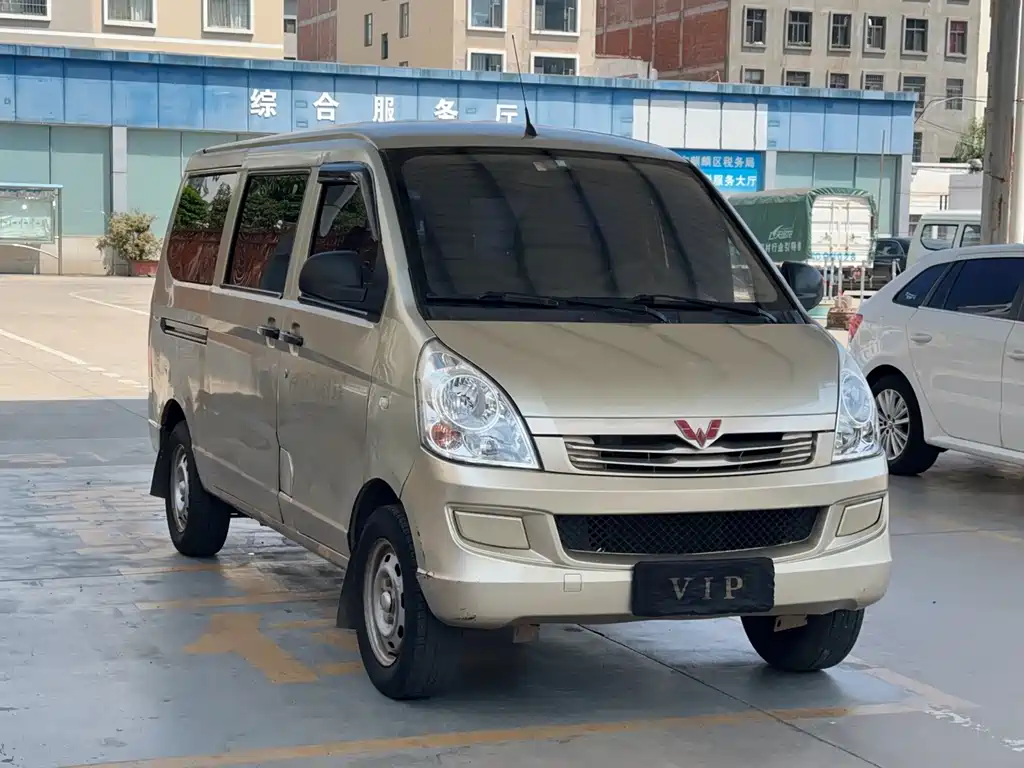 Wuling Rongguang 1.2 L S Basic