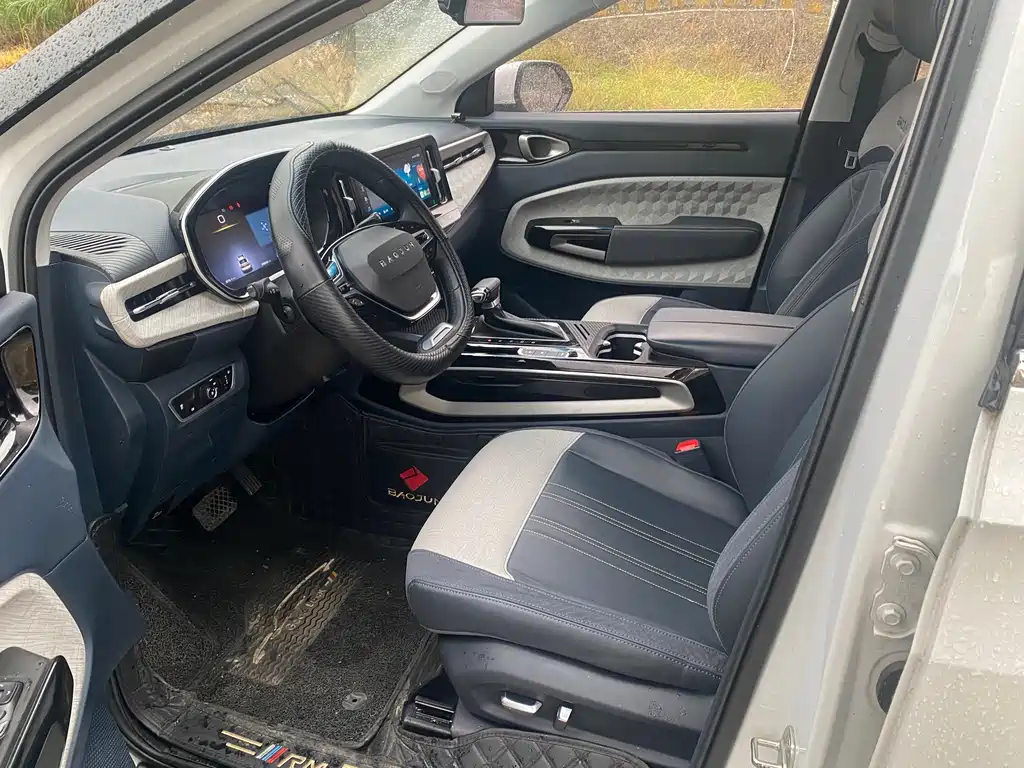 Baojun RM-5 宝骏RM-5 2019款 1.5 T CVT 24小时在线尊贵型 5座