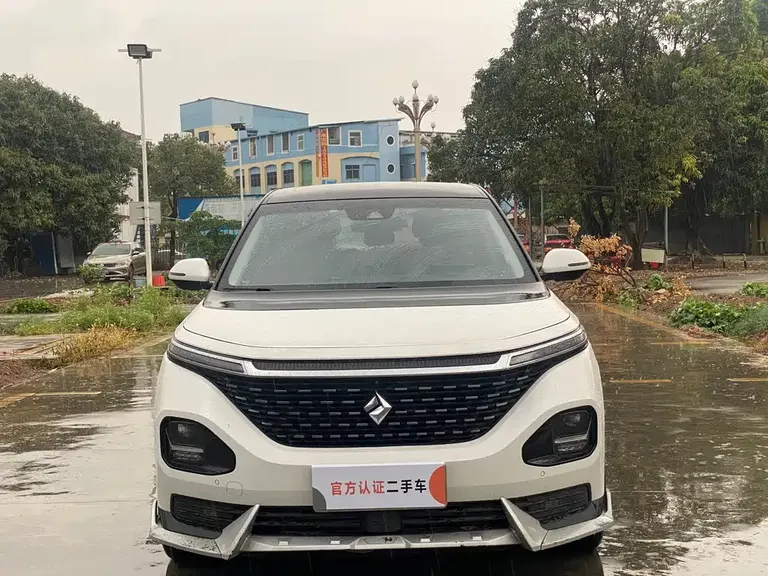 Baojun RM-5 宝骏RM-5 2019款 1.5 T CVT 24小时在线尊贵型 5座