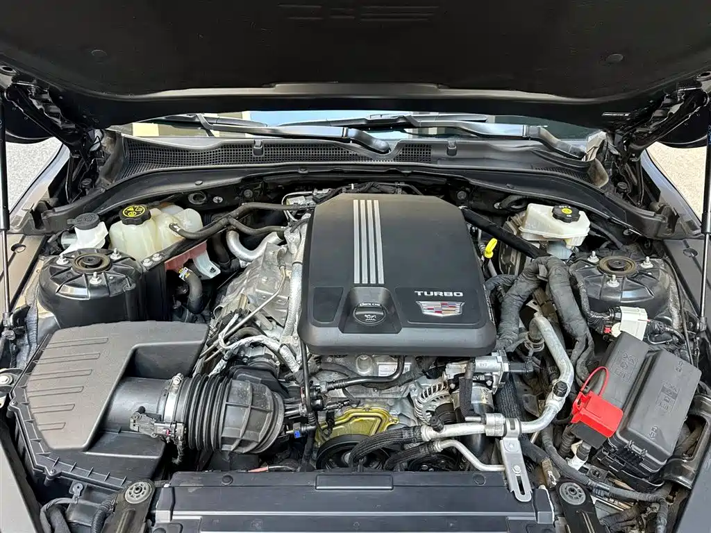 Cadillac CT4 28 T Luxury