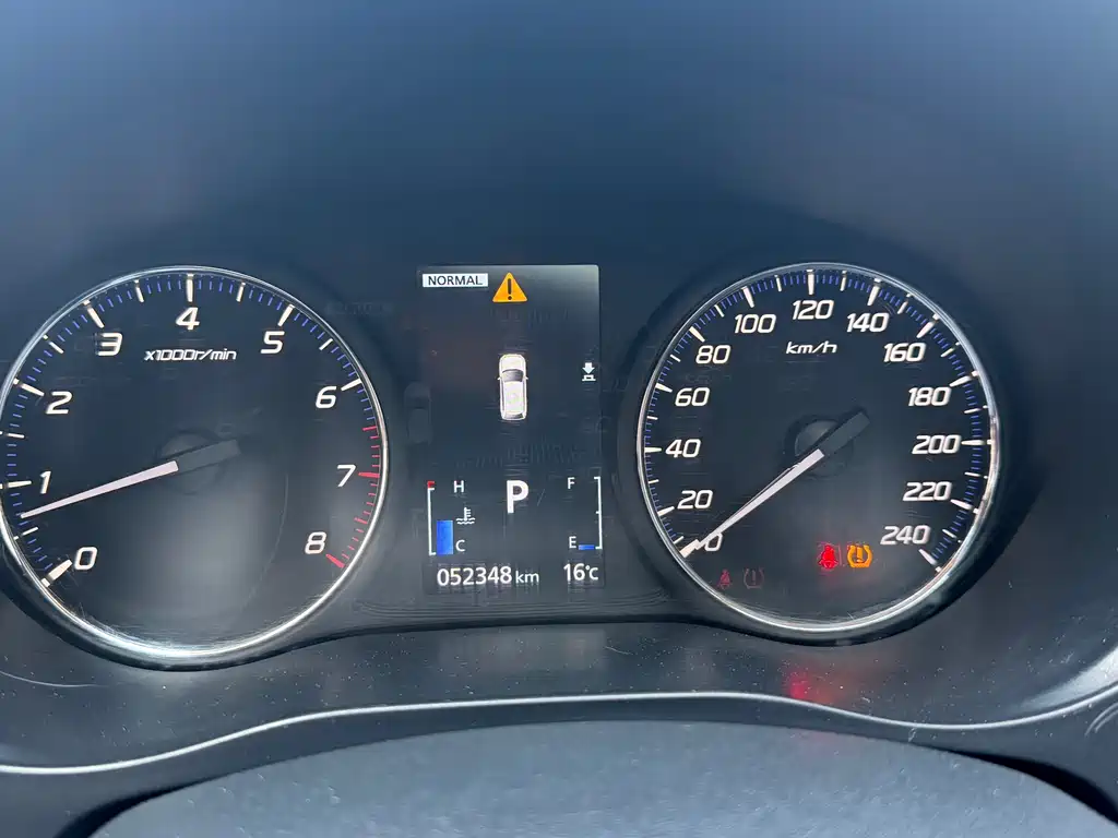 Outlander 2.4 L 4 WD Enjoyment 7-seat