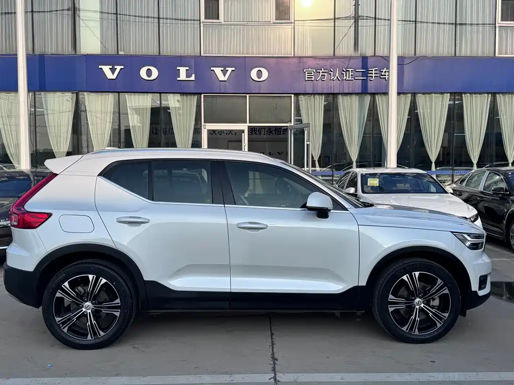 Volvo XC40 T4 4 WD Smart Vision Luxury