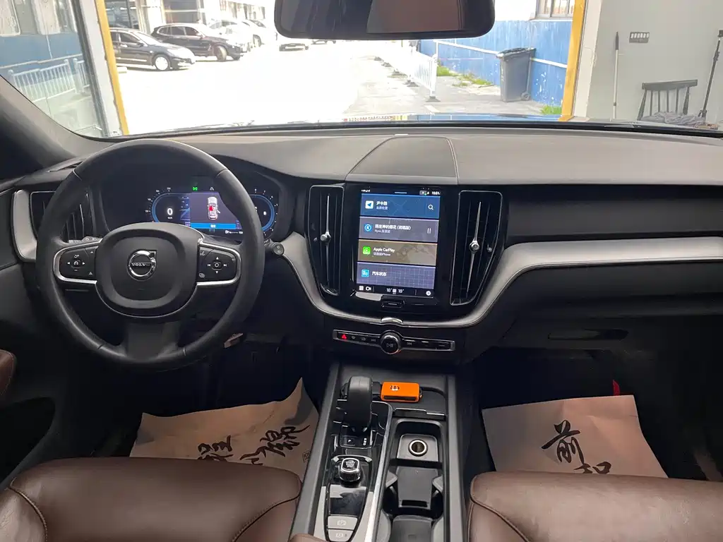 Volvo XC60 B5 4 WD Smart Ease Luxury