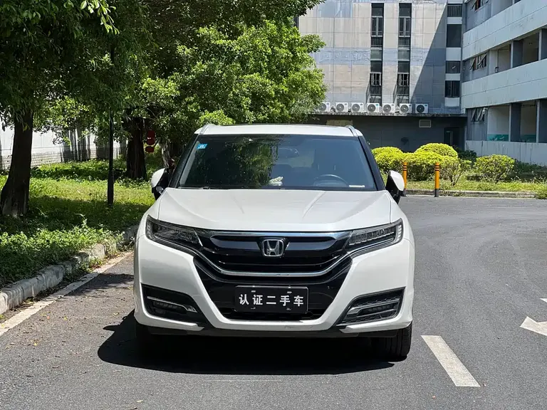 Honda UR-V 370 TURBO 2 WD Distinguished CN-V