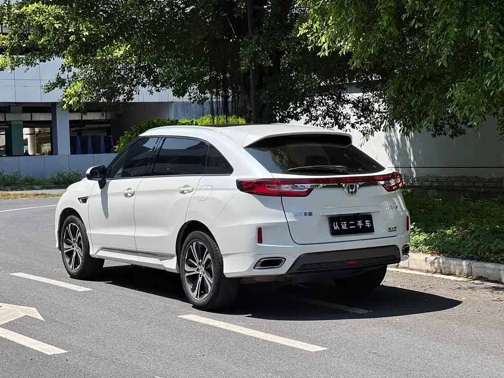 Honda UR-V 370 TURBO 2 WD Distinguished CN-V