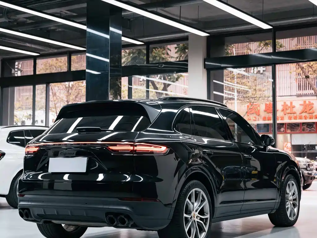 Cayenne NEV Cayenne E-Hybrid 2.0 T Platinum
