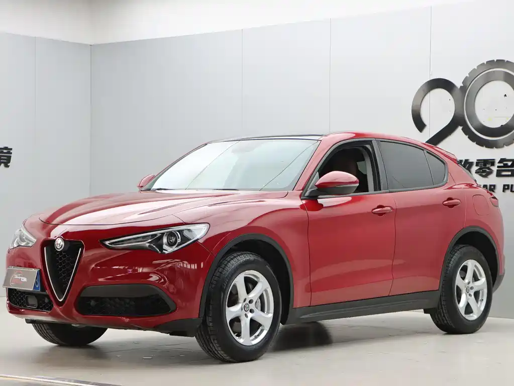 Stelvio 2.0 T 200 HP Luxury