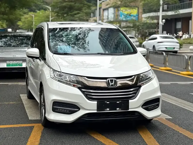 Honda Odyssey 2.4 L Luxury