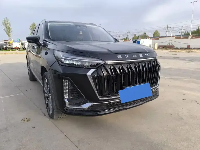 Exeed Lanyue 400 T 2 WD Stellar 7-seat
