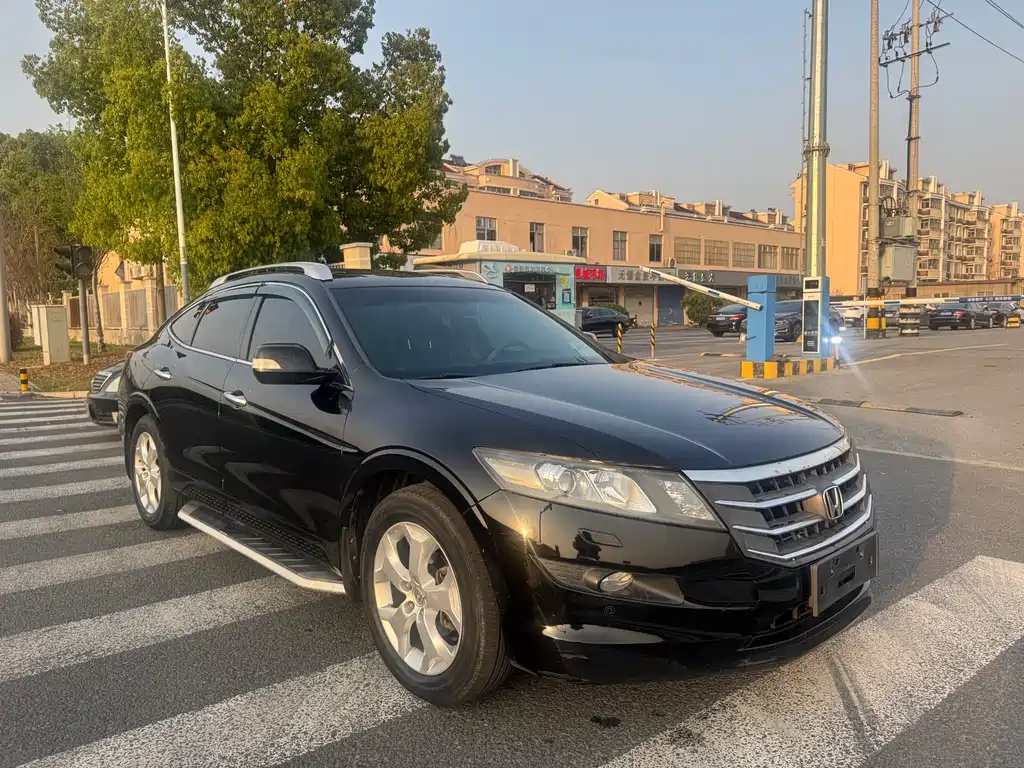 Crosstour 2.4 L Luxury