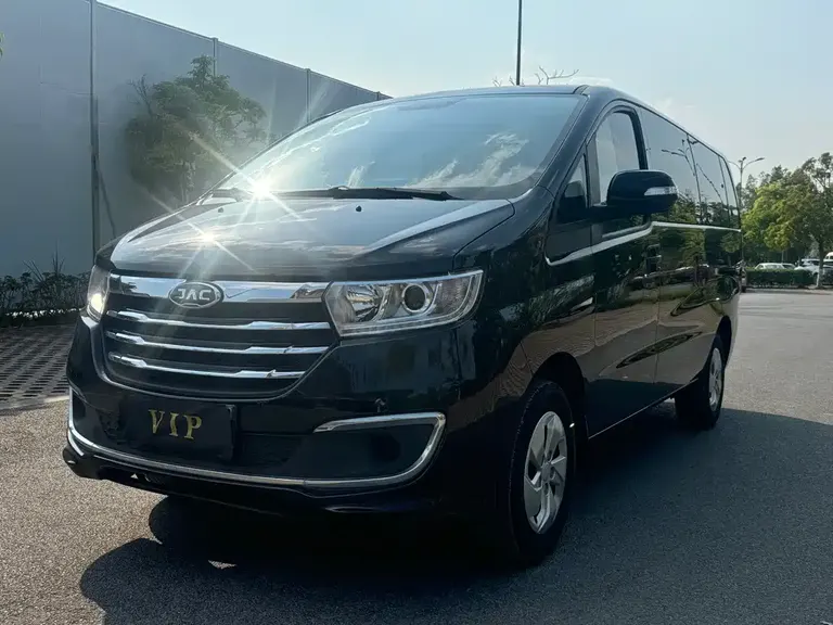 JAC Refine M3 瑞风M3 2024款 PLUS 2.0 L HEV 智联版