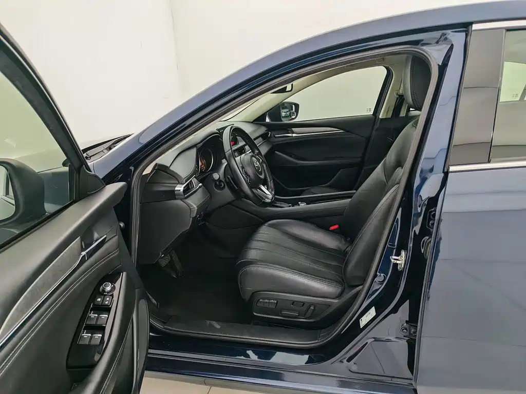 Atenza 2.5 L Blue Sky Sport