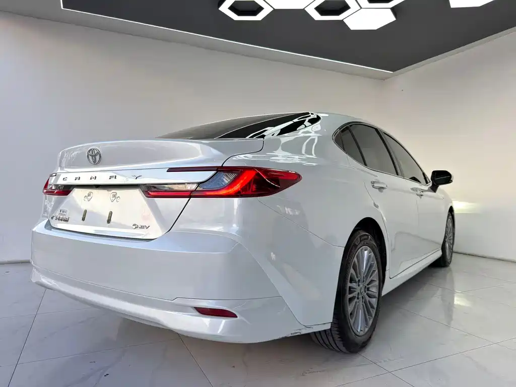 Camry Dual Engine 2.0 HGVP Luxury