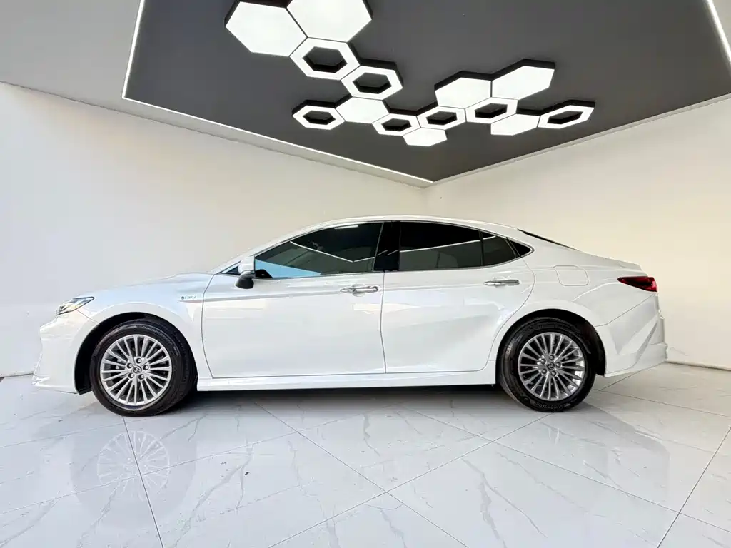 Camry Dual Engine 2.0 HGVP Luxury