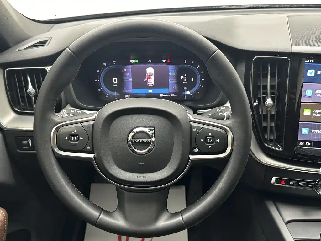 Volvo XC60 沃尔沃XC60 2022款 B5 四驱智逸运动版
