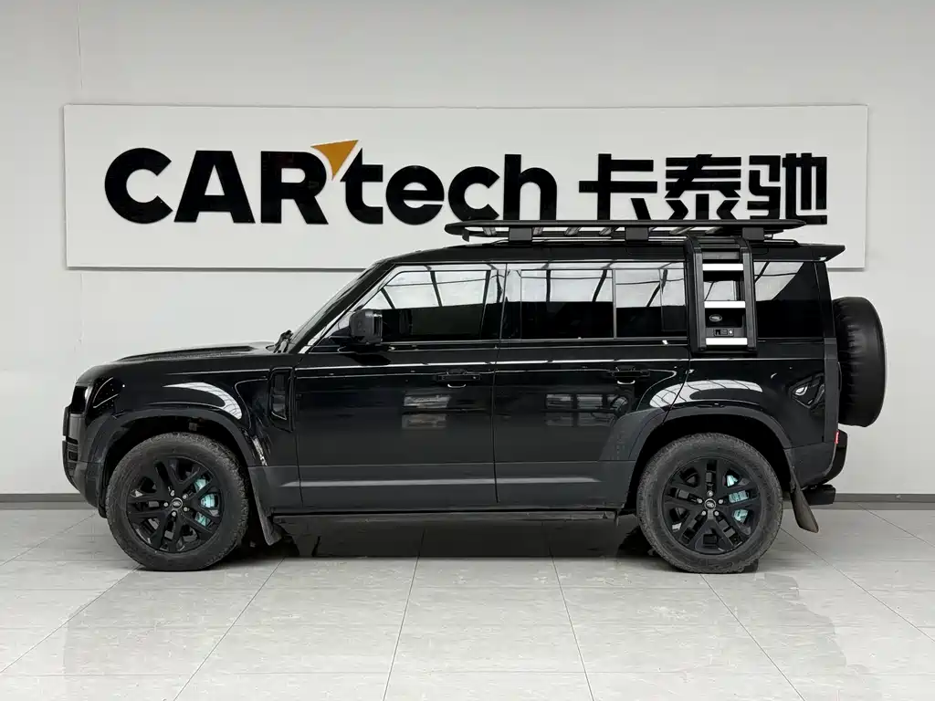 Land Rover Defender 110 3.0 T P400 Dark Special Edition