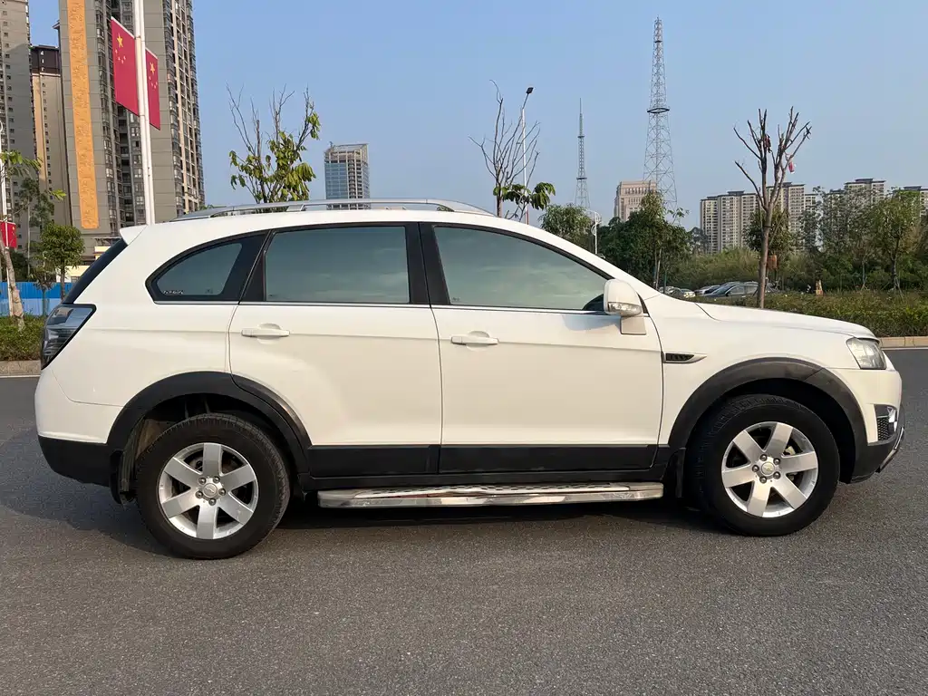 Captiva 科帕奇 2012款 2.4 L 两驱城市版 5座