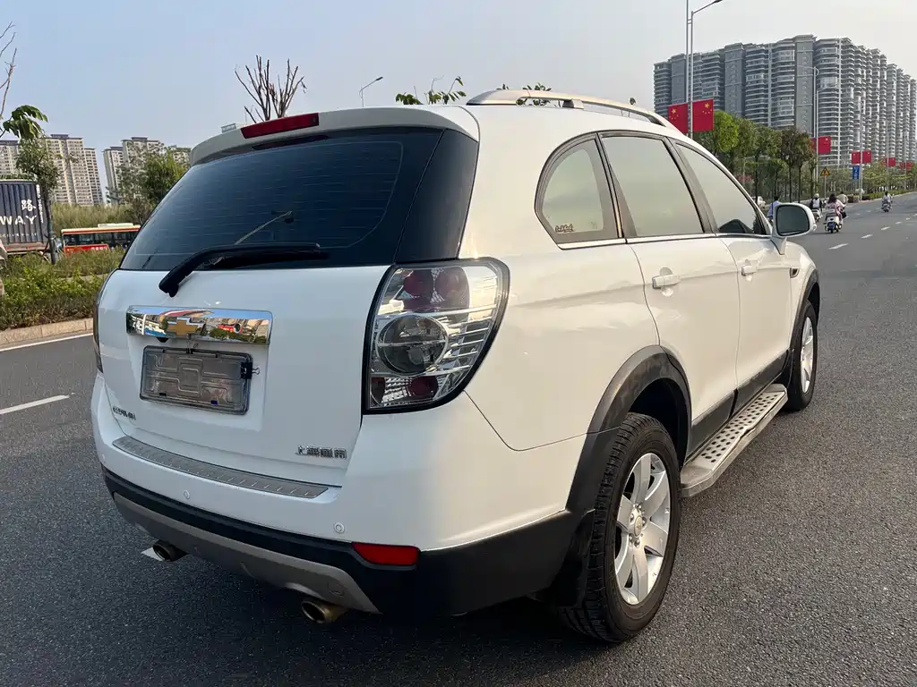 Captiva 科帕奇 2012款 2.4 L 两驱城市版 5座