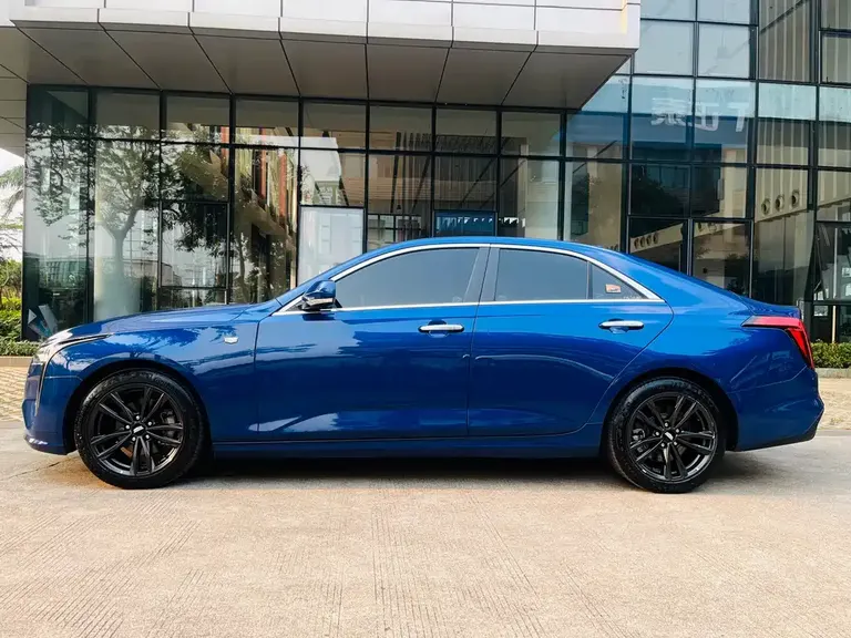 Cadillac CT4 28 T Luxury