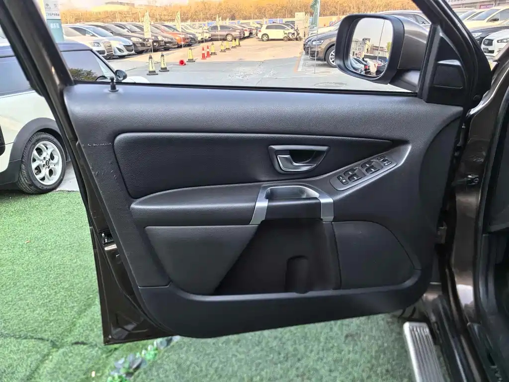 Volvo XC90 2.5 T T5 Luxury Upgraded