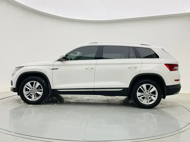 Skoda Kodiaq 柯迪亚克 2019款 改款 TSI330 5座两驱豪华优享版 国VI