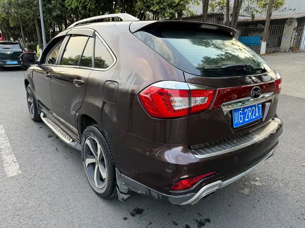 BYD S7 2.0 T Upgraded Auto Flagship