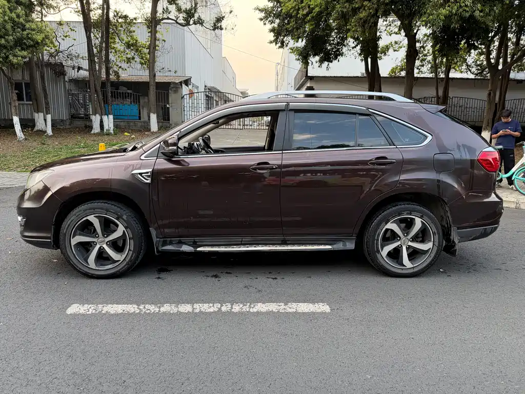 BYD S7 2.0 T Upgraded Auto Flagship