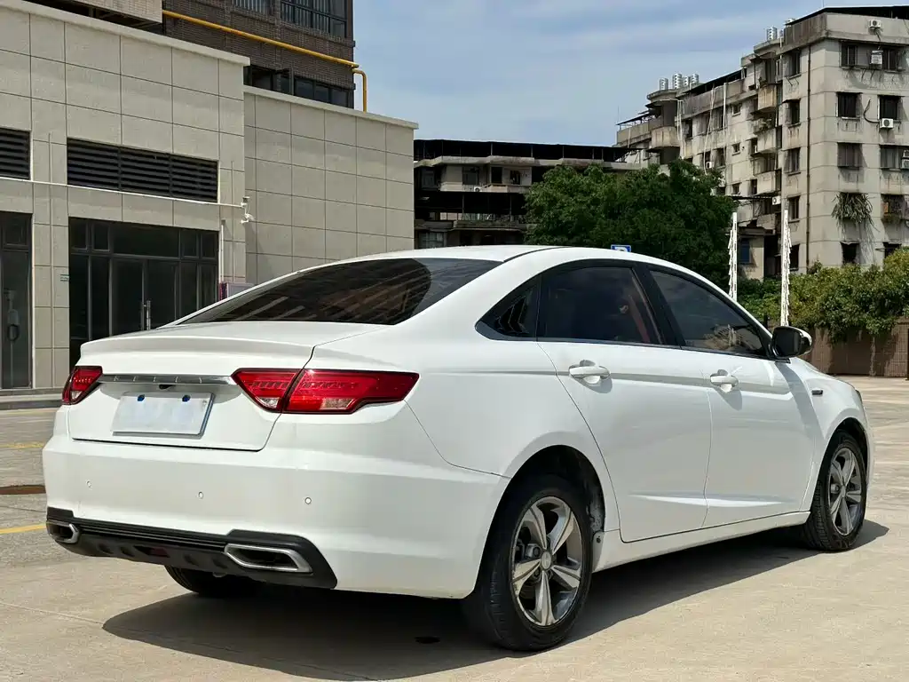 Emgrand GL 1.4 T DCT Elite Connected