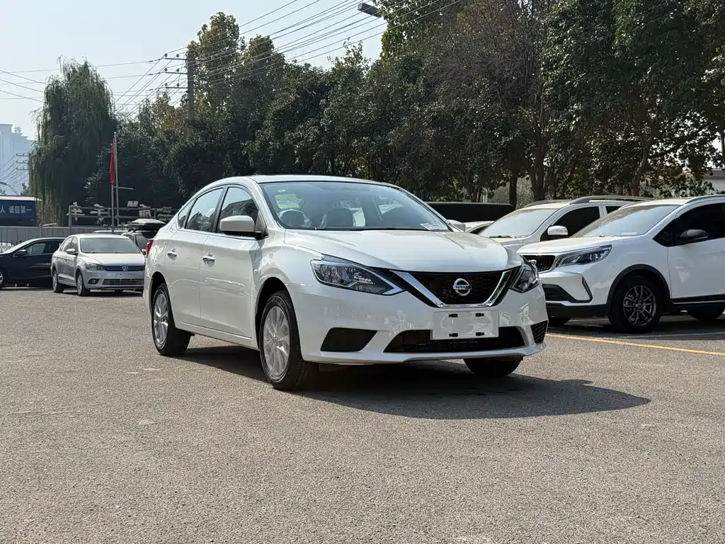 Sylphy Facelift III Classic 1.6 XE CVT Comfort