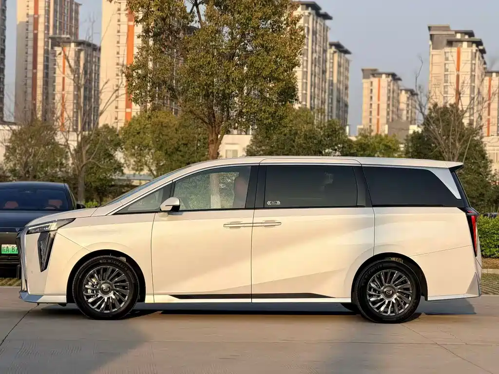 GAC Trumpchi M8 Grandmaster Series 400 T Supreme