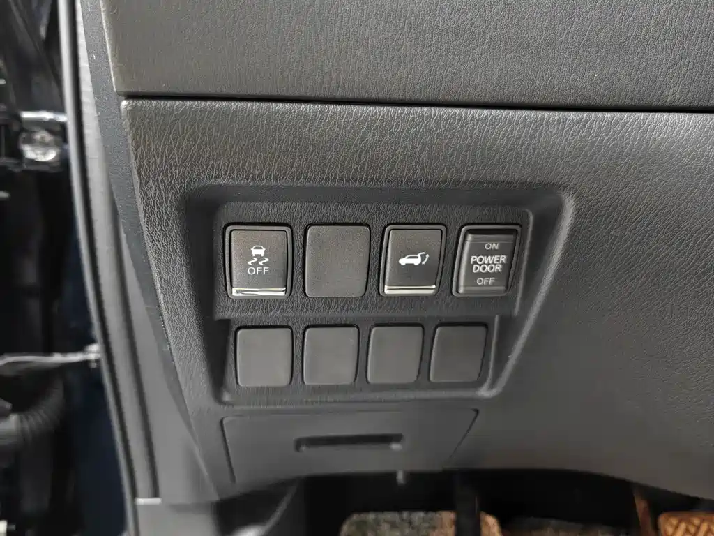 Infiniti QX60 (Import) 英菲尼迪QX60进口 2018款 2.5 S/C Hybrid 两驱冠军家庭版
