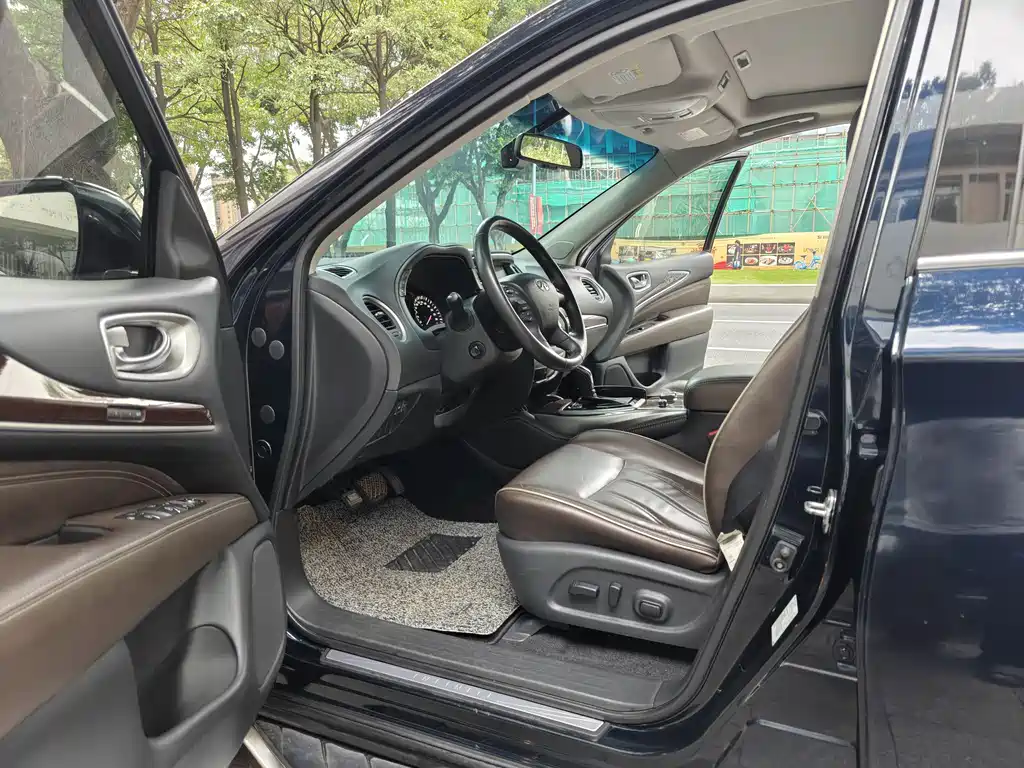 Infiniti QX60 (Import) 英菲尼迪QX60进口 2018款 2.5 S/C Hybrid 两驱冠军家庭版