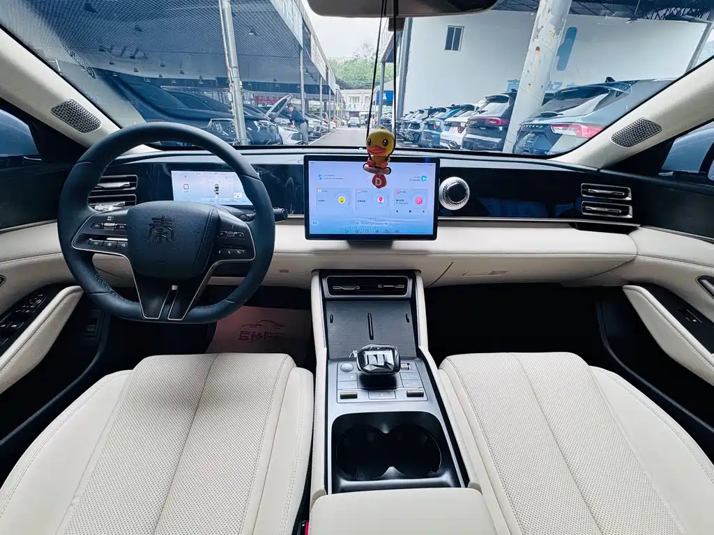 Qin L DM-i 120 KM Transcend