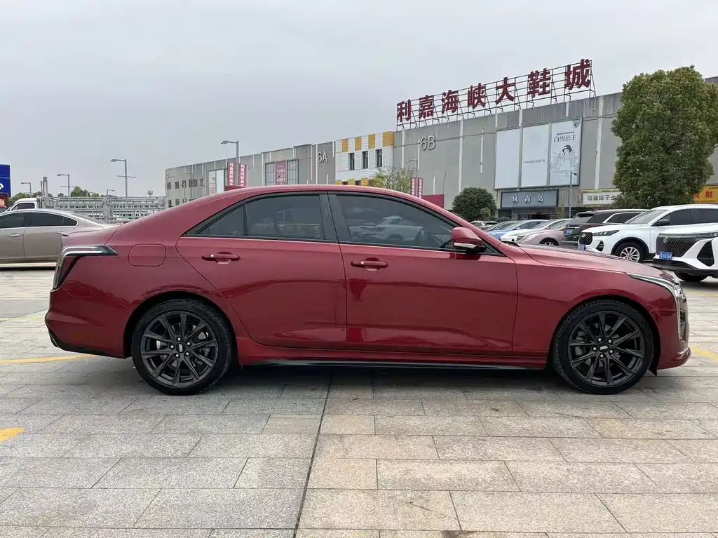 Cadillac CT4 28 T Elite