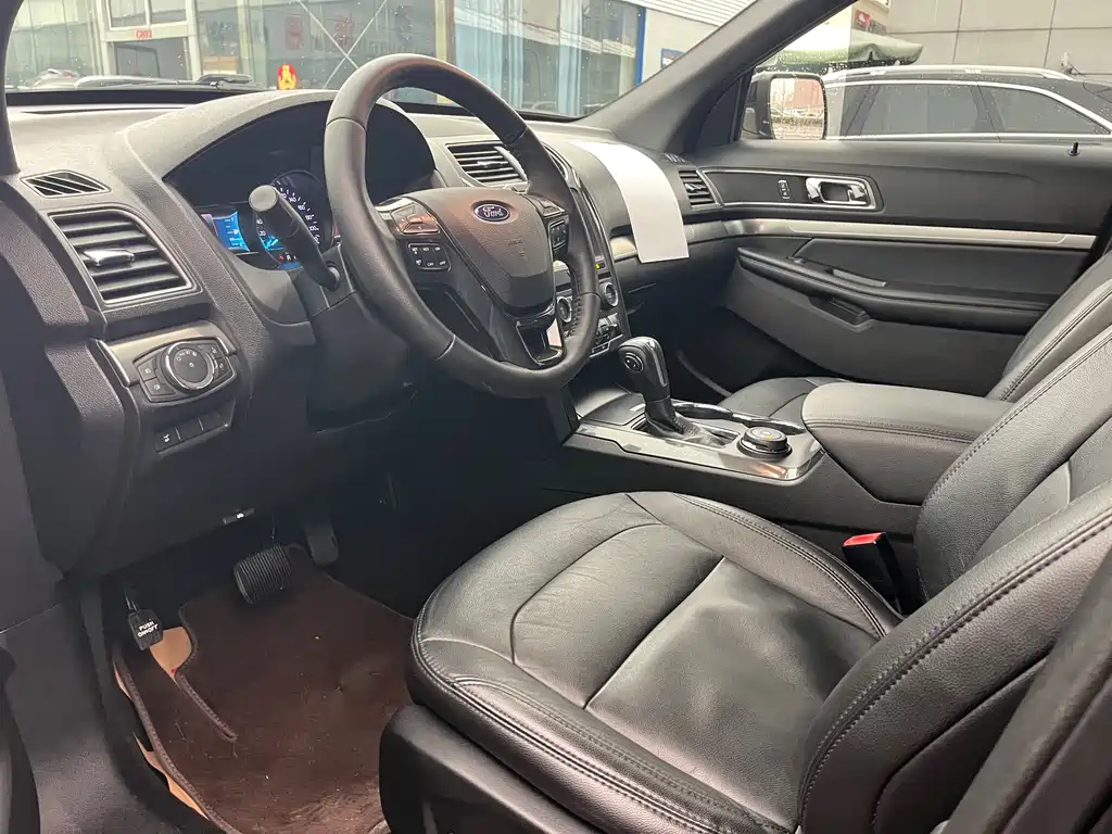 Explorer (Import) 2.3 T Style